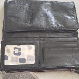 Latico 100% black leather wallet